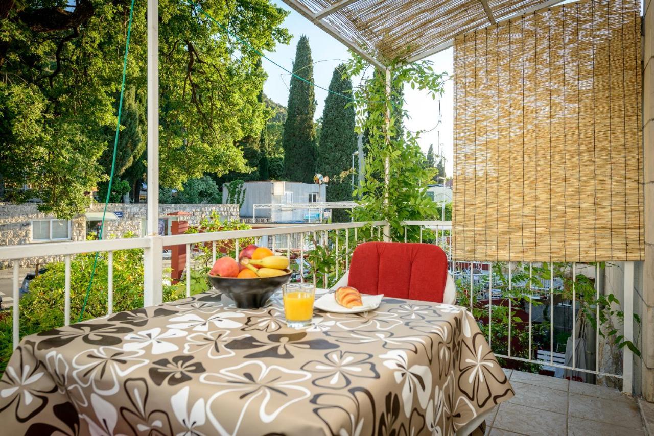 Beach Lapad Apartment Villa Tolja Дубровник Екстер'єр фото