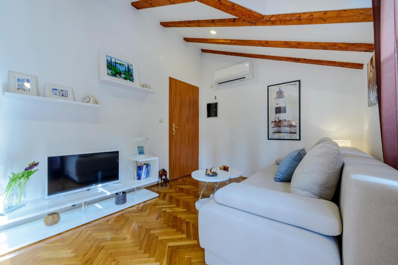 Beach Lapad Apartment Villa Tolja Дубровник Екстер'єр фото